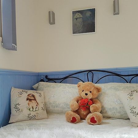 The Shepherds Hut Herstmonceux Екстер'єр фото