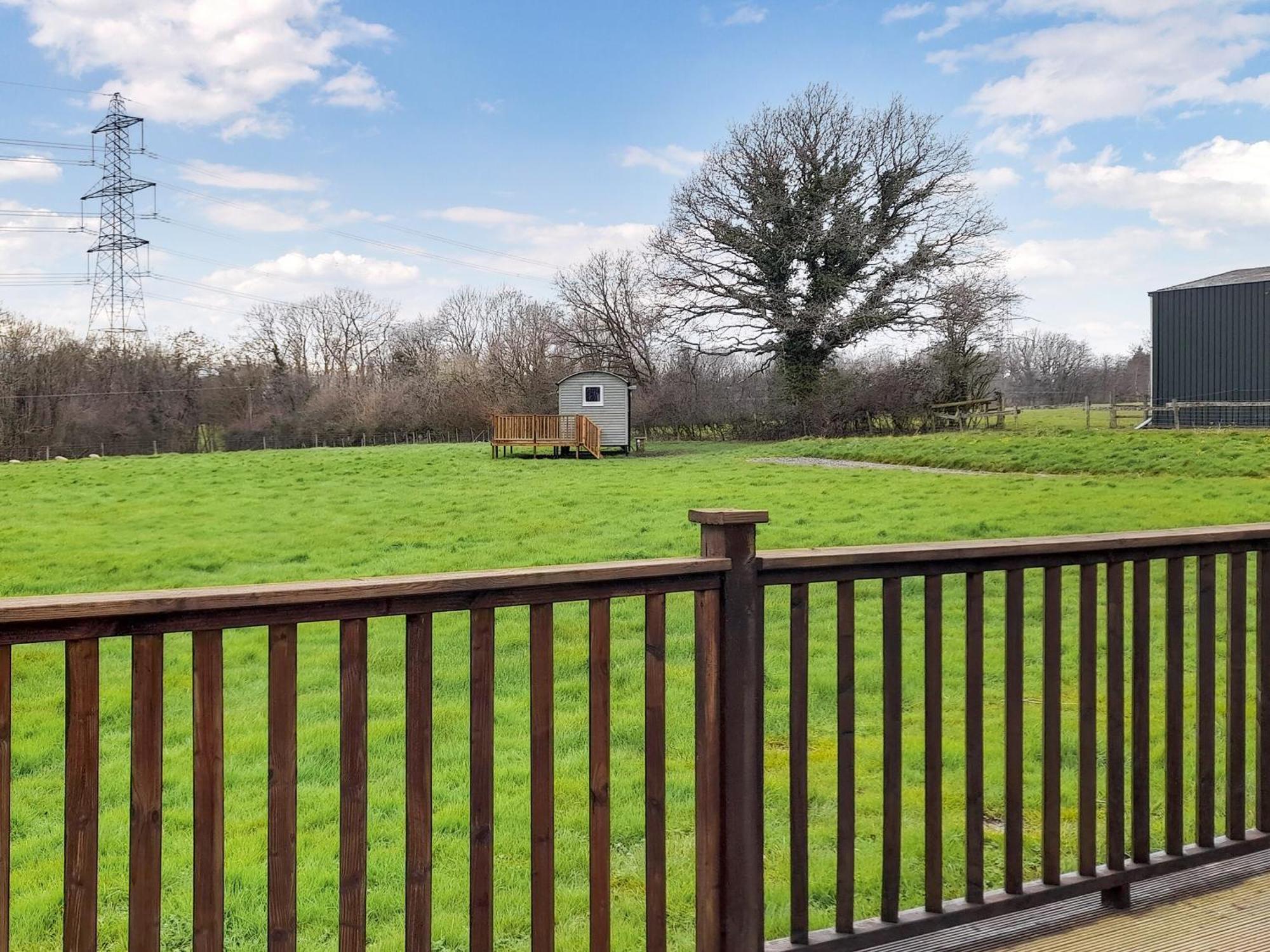 The Shepherds Hut Herstmonceux Екстер'єр фото